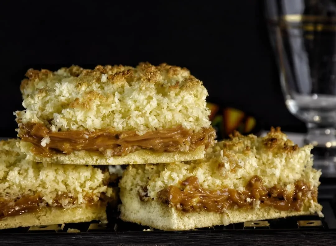 Torta de dulce de leche y coco de Karamells